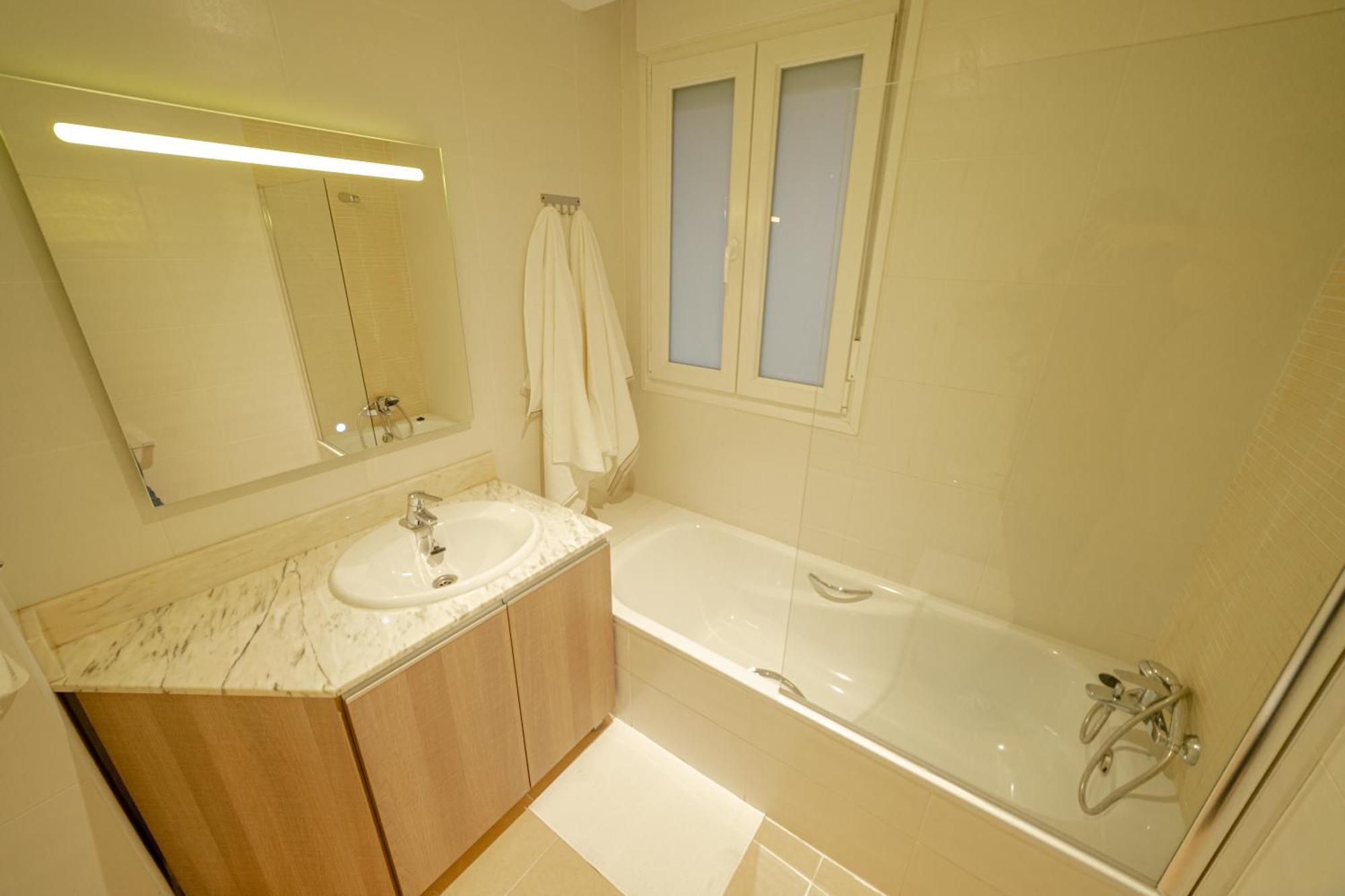 Appartement Hey - Avenida De America -